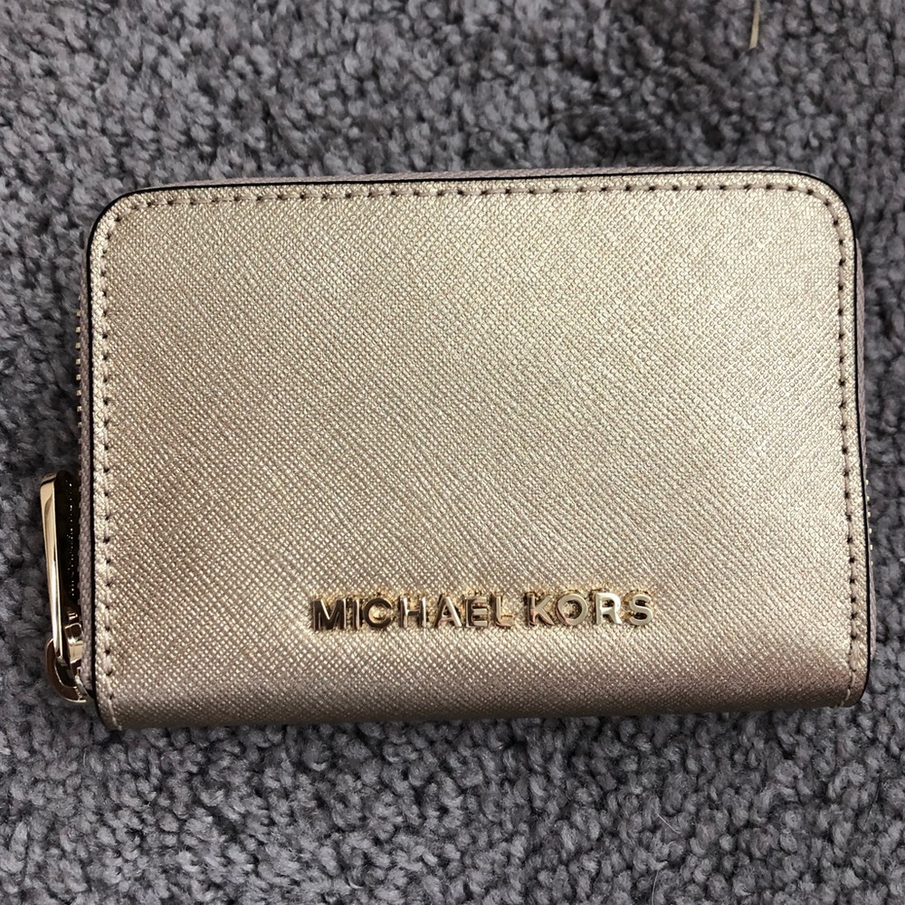 New Michael Kors Gold Small Zipper Wallet